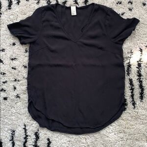 Black flowy V-neck Blouse